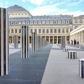 Daniel Buren, Palais Royal, Paris, 1986 Daniel Buren, Palais Royal, Paris, 1986